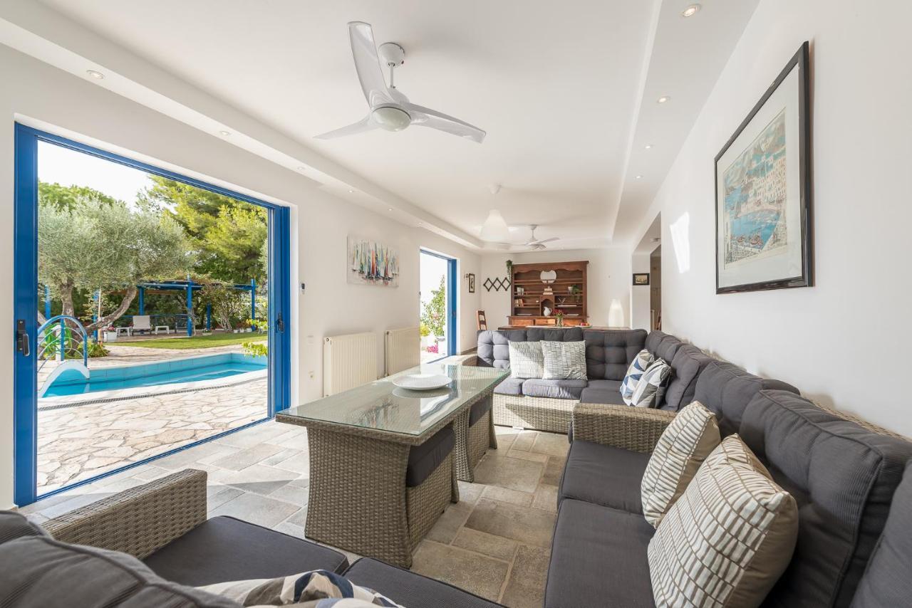 Summer Villa Pasiphae Private Pool - Bbq -Beach 2Min Сунион Экстерьер фото